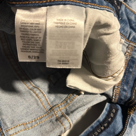 Lucky Brand Jean Shorts Size 8/29 – Roll-Up Style, Light Distressing - Picture 7 of 7